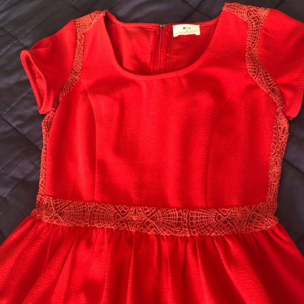 UO Pins‎ & Needles Red Crepe Dress w/ Lace Cut-Outs Sz 2 - Picture 8 of 8